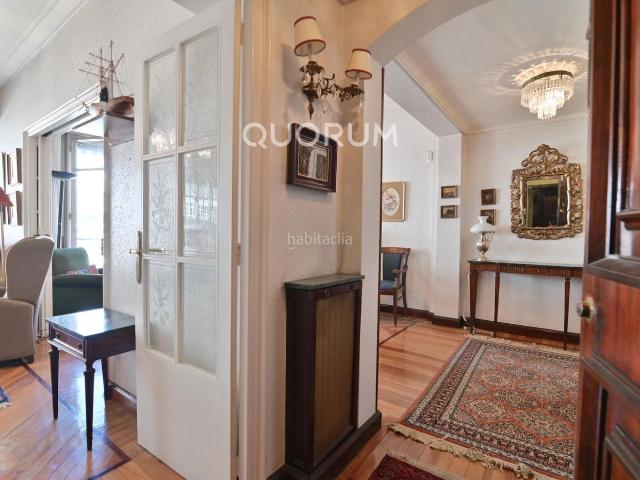 Piso en venta en Bilbao, Campuzano. Amplia Y Céntrica Vivienda con Terraza en Doctor Areilza. Pisos.