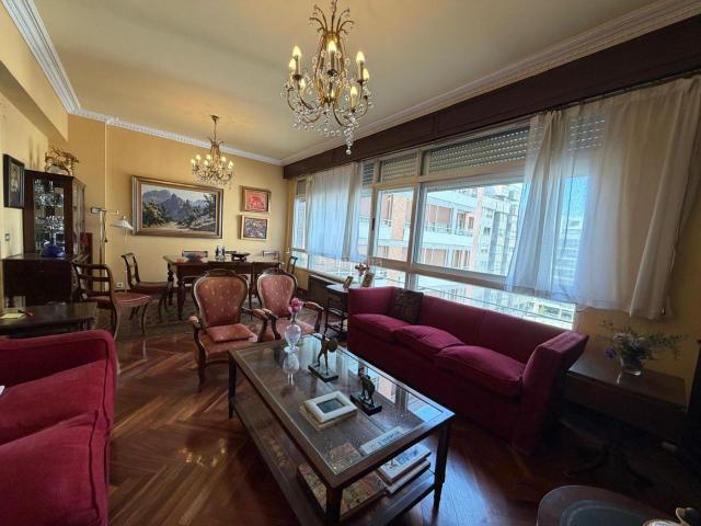 Piso en venta en Bilbao, Campuzano. INMOBILIARIA CAMPUZANO vende magnífica vivienda situada en la calle Rodríguez Arias, junto a la Plaza Campuzano. Pisos.