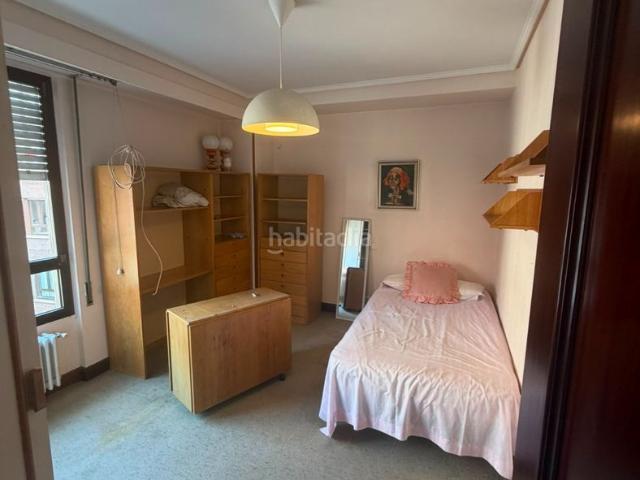 Piso en venta en Bilbao, Iralabarri. Piso de 120 m con 4 dormitorios y ascensor en Bilbao. Pisos.