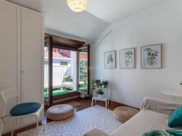Piso en venta en Bilbao, Iralabarri. PISO DE DOS HABITACIONES, TERRAZA Y ASCENSOR. Pisos.