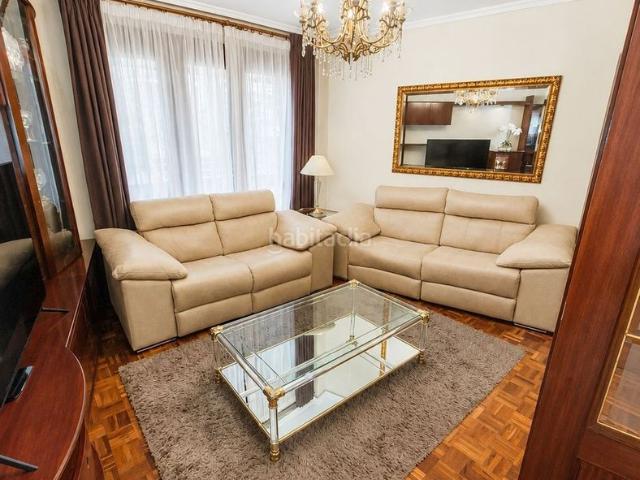 Piso en venta en Bilbao, Iralabarri. Piso exterior de 3 habitaciones reformado junto a la futura estación de metro. Pisos.