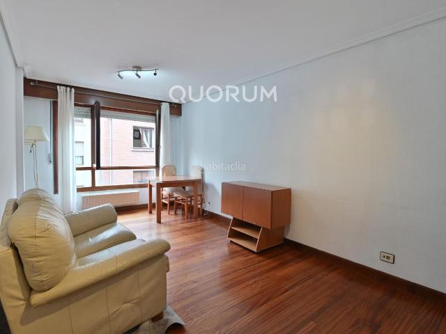 Piso en venta en Bilbao, Iralabarri. Vivienda 2 Habitaciones mas balcón en Irala. Pisos.