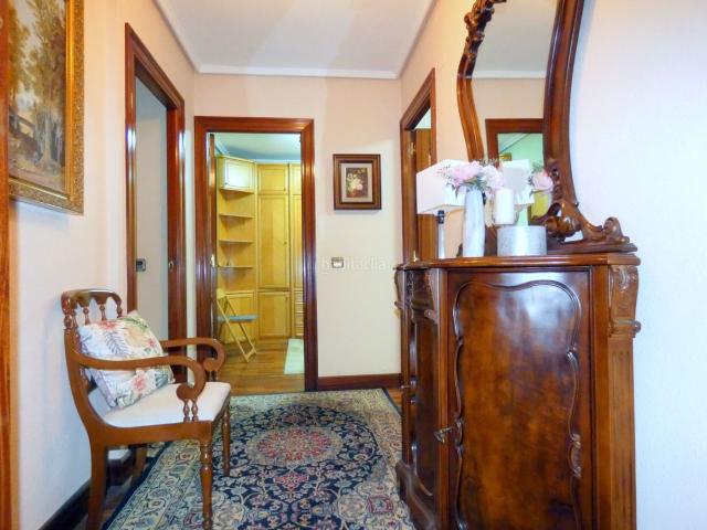Piso en venta en Bilbao, Santutxu Basarrate. ? Garaje directo, amplitud real y ubicación que marcan la diferencia. Pisos.