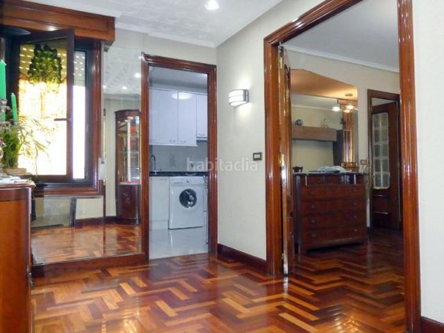 Piso en venta en Bilbao, Santutxu Basarrate. ¡Vive en una de las mejores zonas de Santutxu con garaje directo!. Pisos.