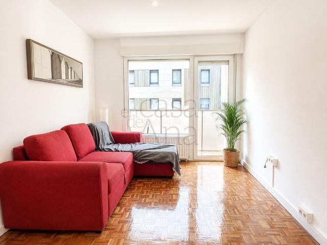 Piso en venta en Bilbao, San Pedro de Deusto La Ribera. Venta piso en Deusto. Pisos.