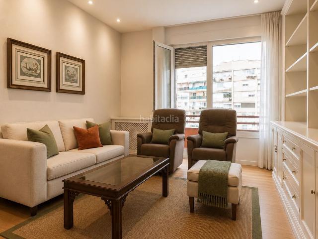 Piso en venta en Bilbao, San Pedro de Deusto La Ribera. PISO EN BLAS DE OTERO. Pisos.