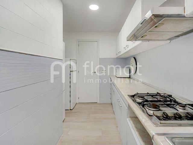 Piso en venta en Blanes, Els Pavos Costa Brava. Se vende piso en Blanes. Pisos.