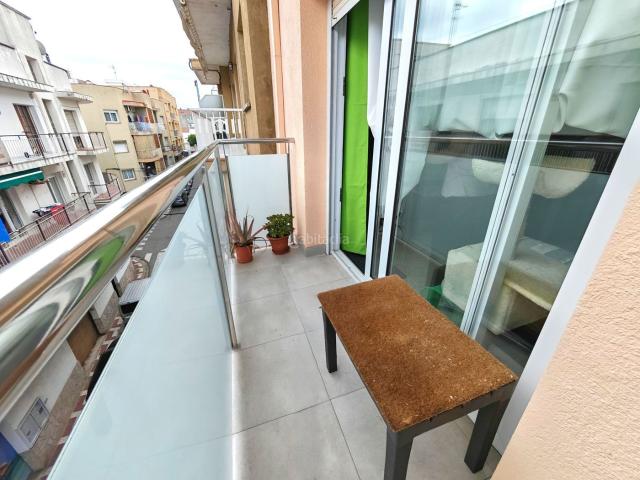 Piso en venta en Blanes, Els Pavos Costa Brava. PISO AMPLIO ZONA PAVOS. Pisos.