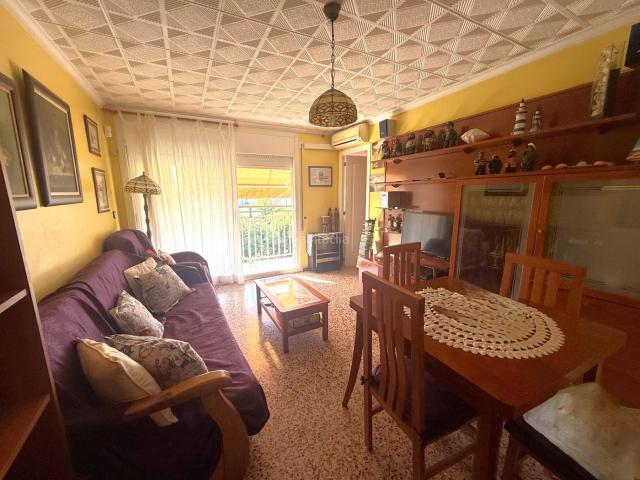 Piso en venta en Blanes, Els Pavos Costa Brava. Piso cerca de la playa y con vistas al mar. Pisos.