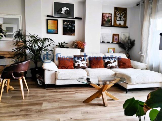 Piso en venta en Blanes, Els Pins Costa Brava. Piso reformado en La Plantera. Pisos.