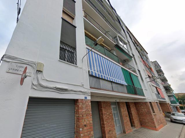 Piso en venta en Blanes, Mas Florit Ca la Guidó Costa Brava. PISO ALQUILADO CARRER ANTONIO MACHADO, ZONA CA LA GUIDO, 3 HABITACIONES. Pisos.