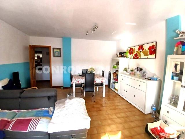 Piso en venta en Blanes, Mont Ferrant Joan Carles I Costa Brava. Venta de piso con parking, trastero y piscina en MontFerrant, Blanes. Pisos.