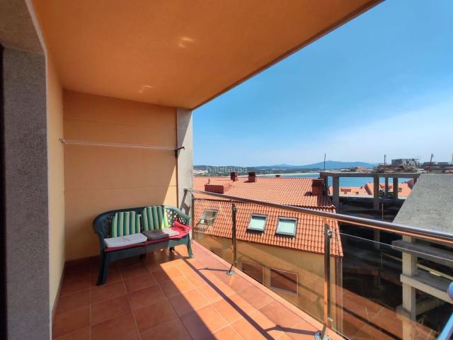 Piso en venta en Boiro. EN VENTA APARTAMENTO EN ESCARABOTE. Pisos.