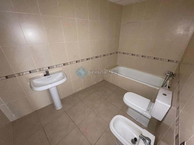 Piso en venta en Bolulla. Presentamos este vivienda situada en la Avingua Marina Baixa de la localidad alicantina de Bolulla, comarca de la Marina Baixa. El. Pisos.