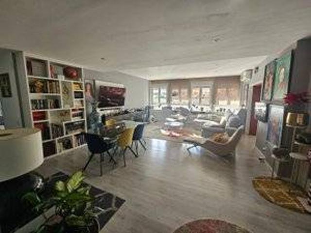 Piso en Venta en Cuatro Caminos Azca