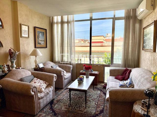 Piso en Venta en Cuatro Caminos Azca