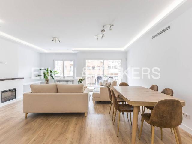 Piso en Venta en Cuatro Caminos Azca