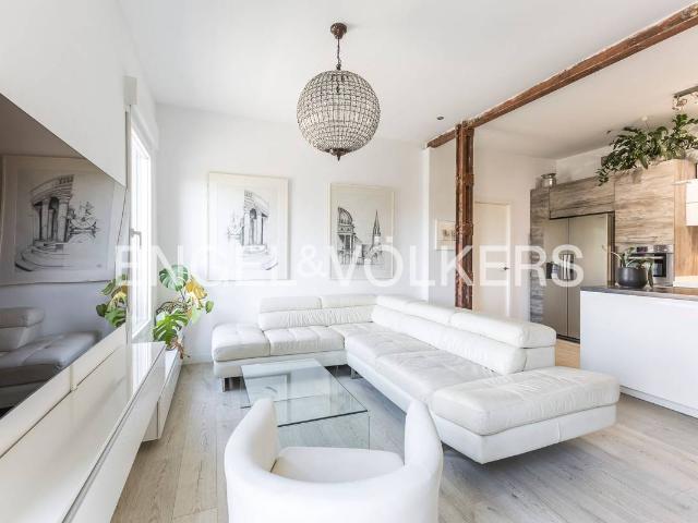 Piso en Venta en Cuatro Caminos Azca