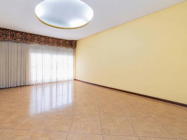 Piso en Venta en Cuatro Caminos Azca