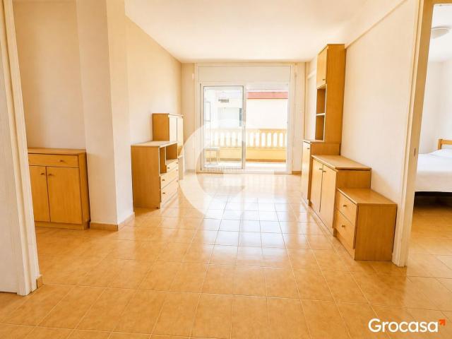 Piso en venta en Cubelles, Maritim. UN HOGAR CERCA DEL MAR PARA HACERLO TUYO. Pisos.