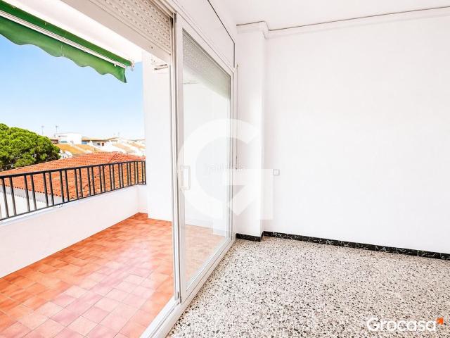 Piso en venta en Cubelles, Bardaji El Molí de Baix. AMPLITUD, LUZ Y TERRAZA EN CUBELLES. Pisos.