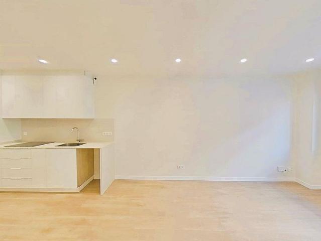 Piso en venta en Cubelles, de 54 m² 2 habitaciones por 240.000