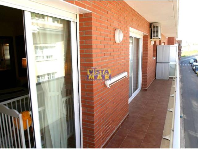 Piso en venta en Cubelles, Santa Maria l´Eixample Sud Sumella. Ático con solarium de 40m, zona Cubelles. Pisos.