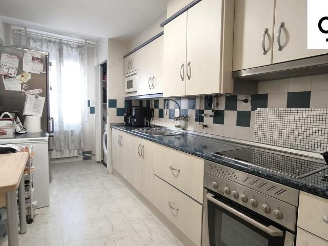 Piso en venta en Cuenca, Alameda. IMPECABLE PISO EN VENTA EN FUENTE DEL ORO. TRASTERO INCLUIDO. Pisos.