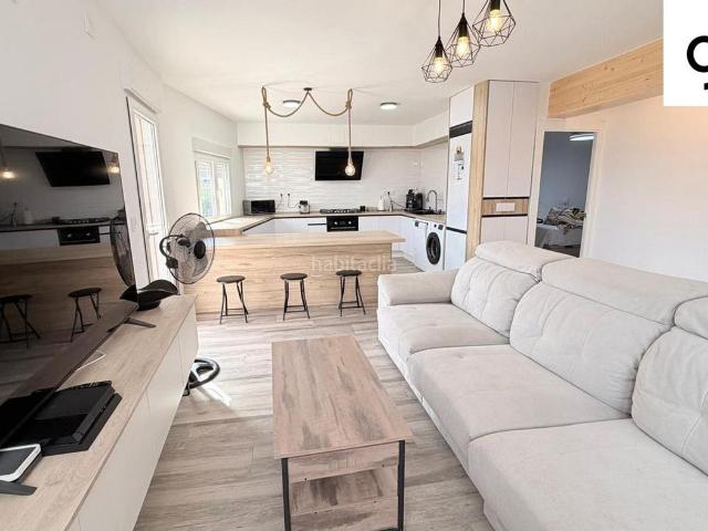 Piso en venta en Cuenca, Centro. PISO EN VENTA EN EL CENTRO TOTALMENTE REFORMADO. Pisos.