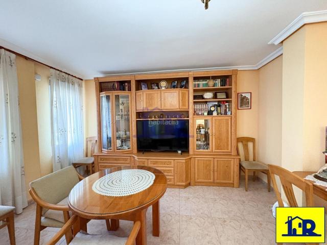 Piso en venta en Cuenca, Reyes Católicos Paseo de San Antonio. Se vende piso en zona Reyes Católicos. Pisos.