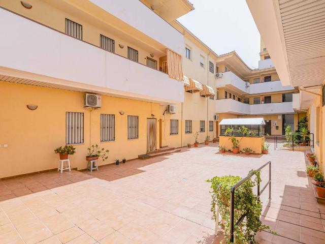 Piso en Venta en Cúllar Vega