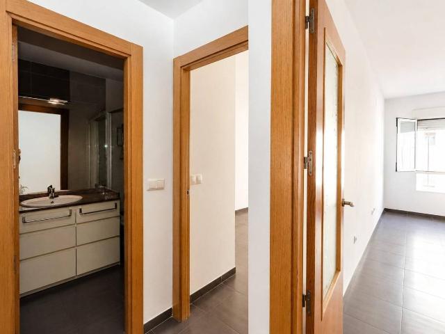 Piso en Venta en Cúllar Vega