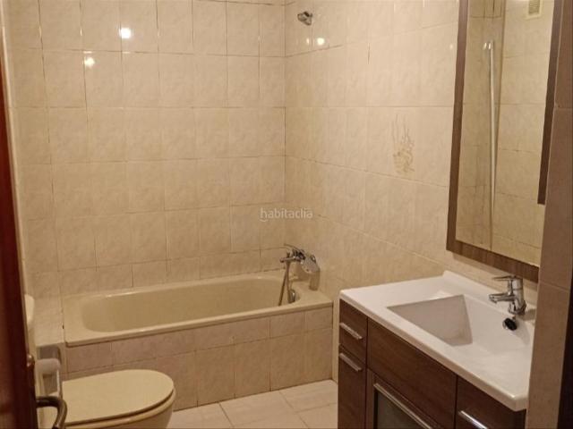 Piso en venta en Culleredo, Portádego Vilaboa Norte. Venta de piso de planta baja en Calle Diego Rodríguez Castelao, en la zona de Fonteculler Culleredo, A Coruña. Pisos.