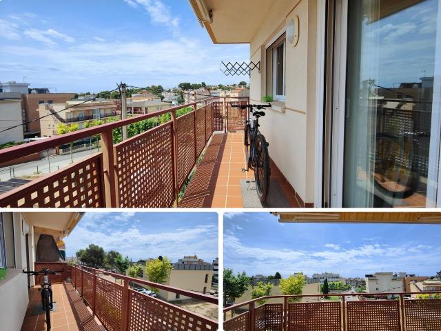 Piso en venta en Cunit, Cunit Residencial Costa Dorada. Piso en Cunit con dos habitaciones ascensor y parking. Pisos.