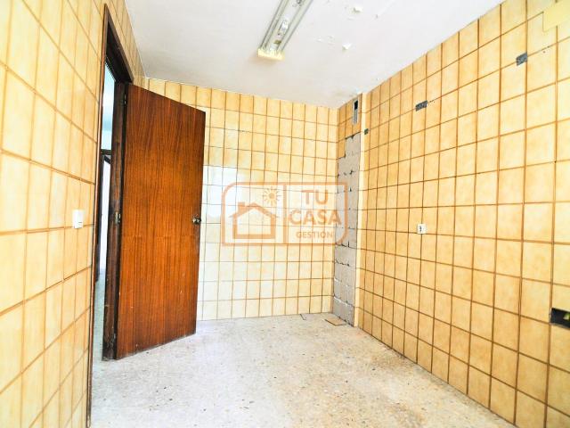 Piso en venta en Cáceres, Casco Antiguo. Venta de piso en la zona de San Blas, Cáceres. Pisos.