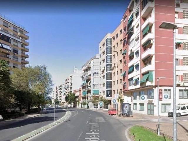 Piso en venta en Cáceres, Casco Antiguo. Con garaje y trastero en el centro de Cáceres. Pisos.