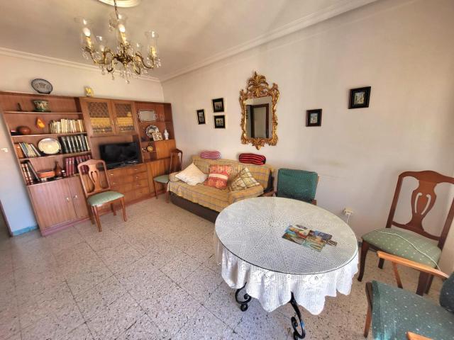 Piso en venta en Cáceres, Casco Antiguo. PISO CENTRICO DE CUATRO DORMITORIOS MUY LUMINOSO. Pisos.