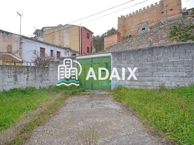 Piso en venta en Cáceres, Casco Antiguo. Piso en venta en Cáceres. Piso en venta con parcela de 1.871m2. Pisos.