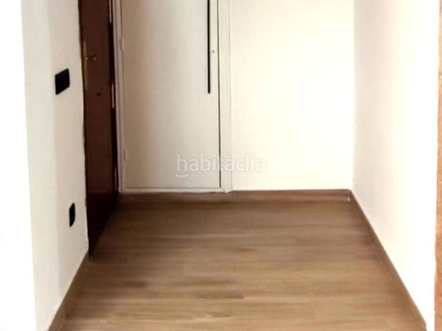 Piso en venta en Cáceres, Centro. Piso de 3 dormitorios reformado a estrenar en Llopis. Pisos.