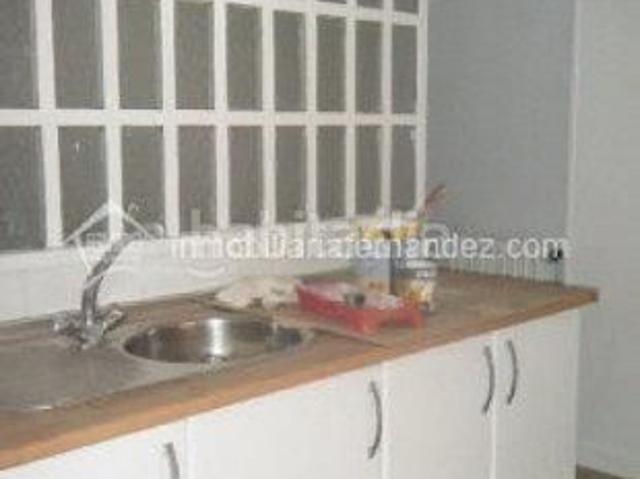 Piso en venta en Cáceres, Centro. Pisazo al lado de la Cruz. Pisos.