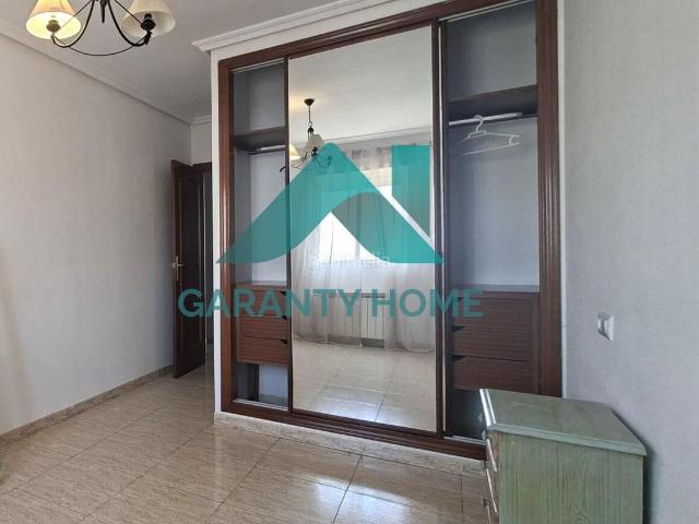 Piso en venta en Cáceres, Ruta de la Plata. AMPLIO Y LUMINOSO PISO EN VENTA CASTELLANOS. Pisos.