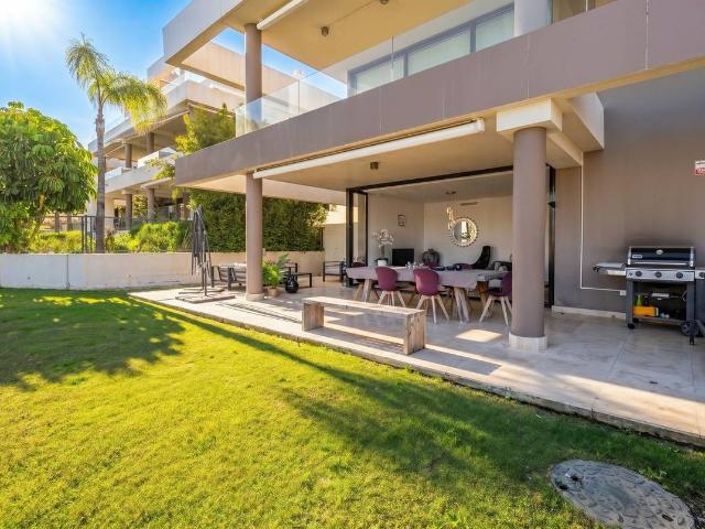Piso en Venta en Cabopino Artola