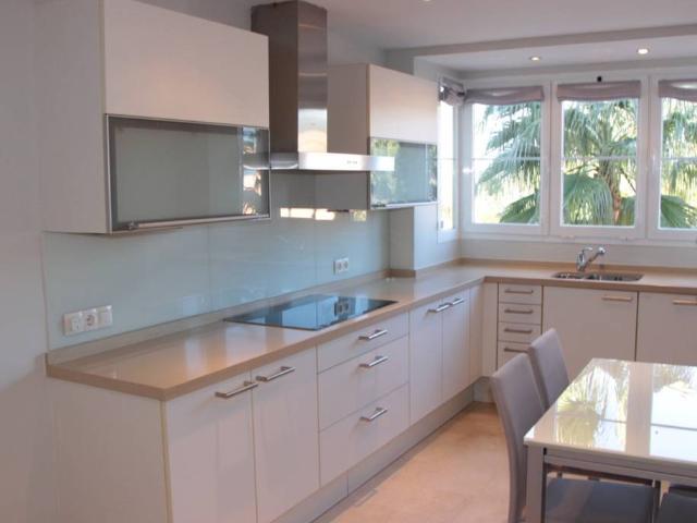 Piso en Venta en Cabopino Artola