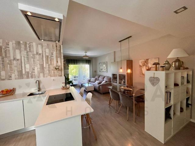 Piso en Venta en Caballero Bonald San José Obrero Guadalcacín