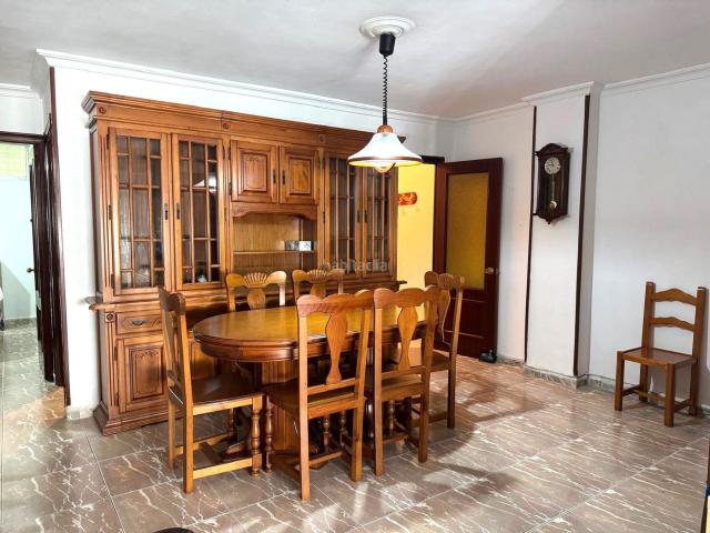 Piso en venta en Cádiz, Astilleros La Paz Loreto El Corte Inglés. Piso con ascensor junto a Segunda Aguada. Pisos.