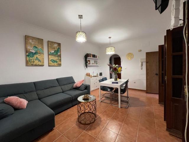 Piso en venta en Cádiz, La Caleta La Viña. VIVE A UN PASO DE LA PLAYA DE LA CALETA. Pisos.