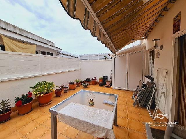Piso en venta en Calafell, de 88 m² 3 habitaciones por 220.000