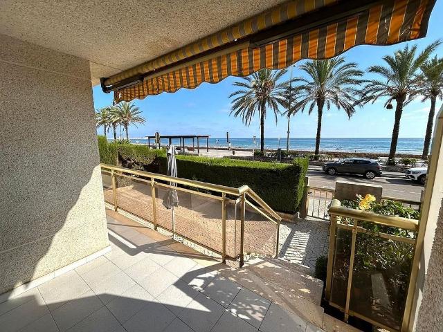 Piso en venta en Calafell, de 80 m² 3 habitaciones por 440.000