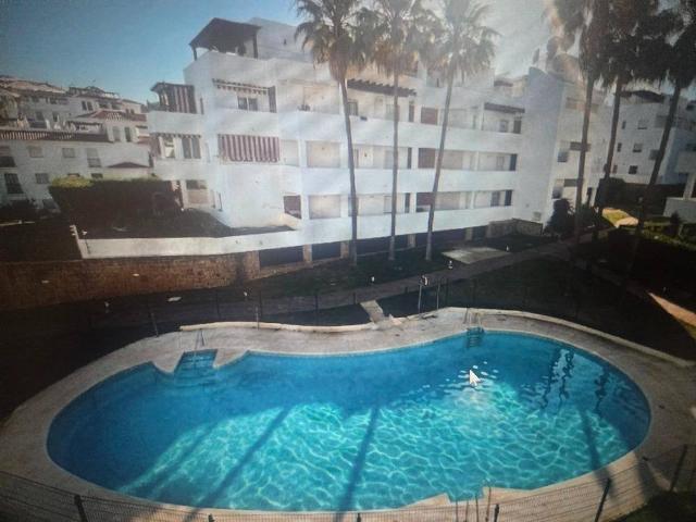 Piso en Venta en Calahonda