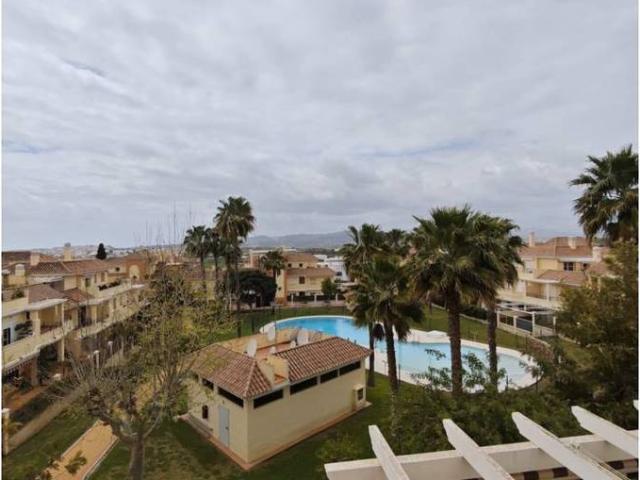 Piso en Venta en Caleta de Vélez